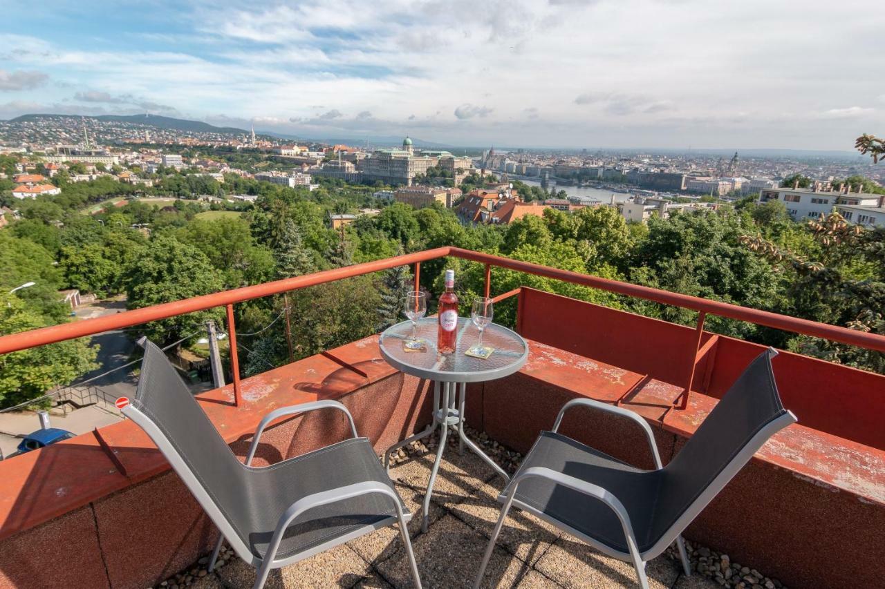 Apartment On Gellert Hill Downtown With Free Garage & Castle View Будапешт Екстер'єр фото