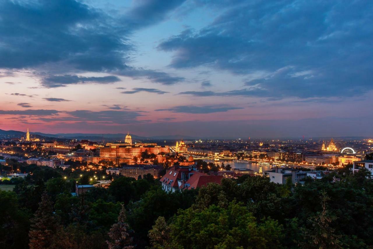 Apartment On Gellert Hill Downtown With Free Garage & Castle View Будапешт Екстер'єр фото